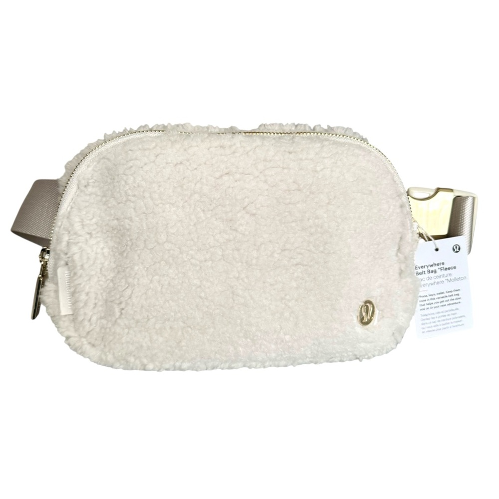🆕 Lululemon Everywhere Fleece Belt Bag White Fanny Pack